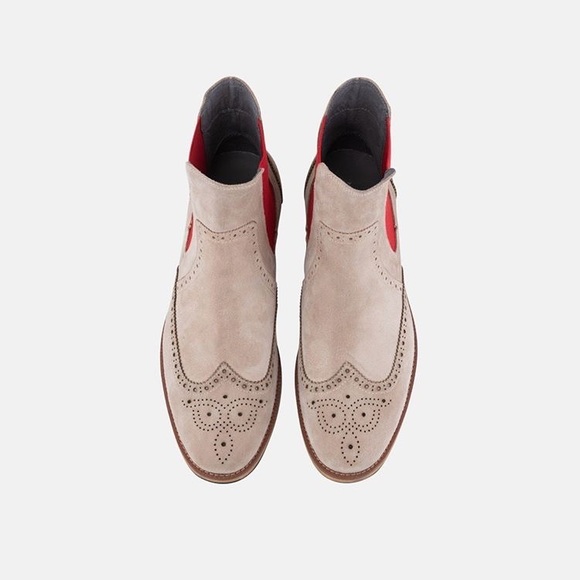 DONOVAN BEIGE WINGTIP CHELSEA BOOTS - Picture 3 of 4